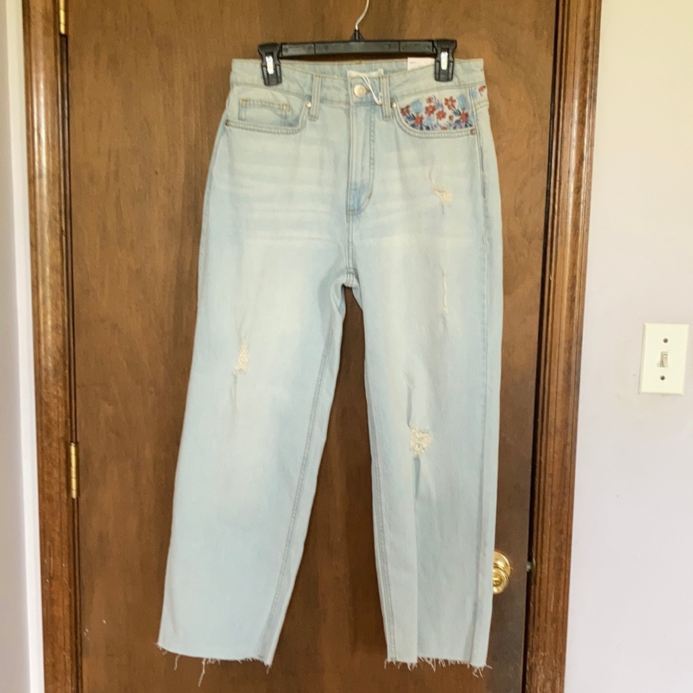 LC Lauren Conrad jean super high rise crop jean floral embroidered distressed 4